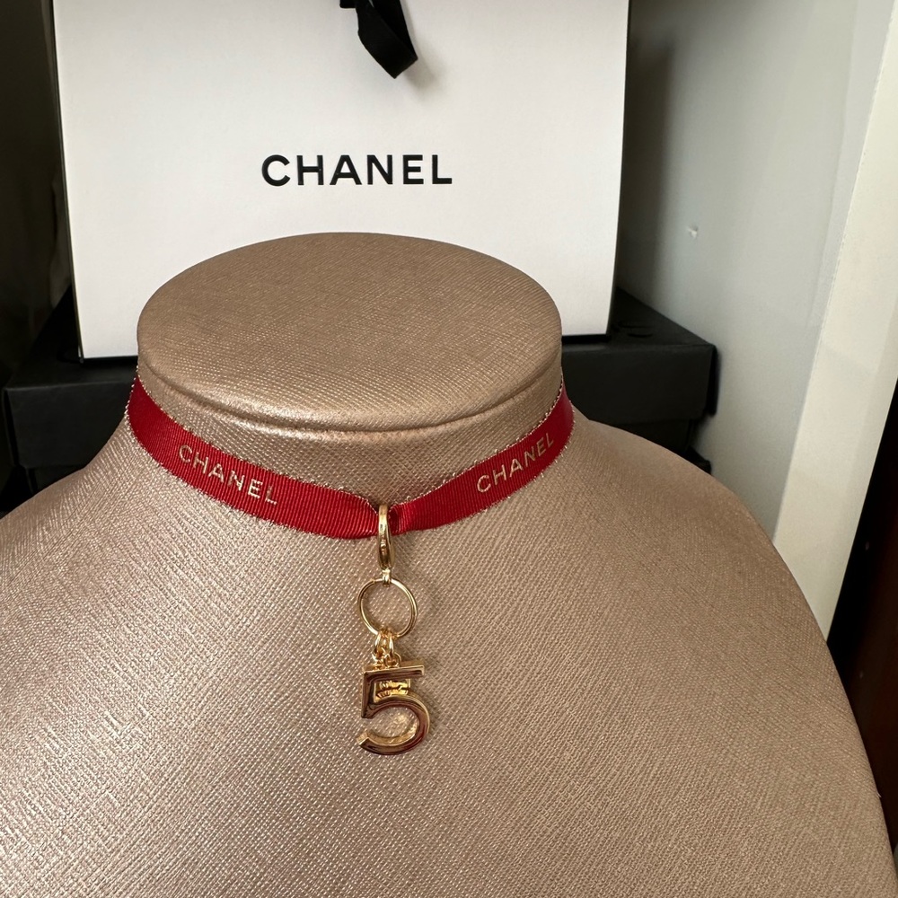 Chanel charm 2023 comes from Cosmetics Chanel.